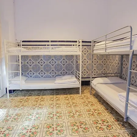 Barbatuke Bed & Bike Hostal