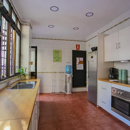 Hostal Barbatuke Bed & Bike Málaga